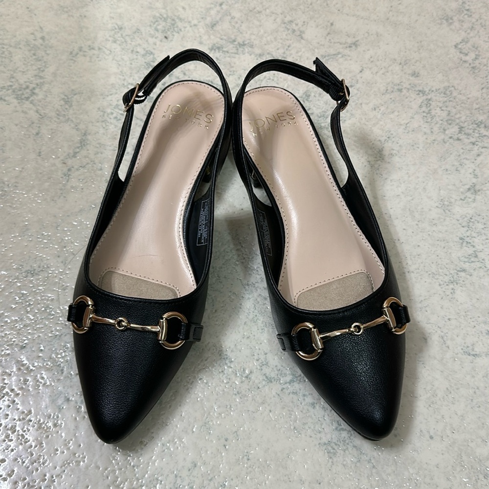 Jones New York Adjustable Strap Flat Shoes